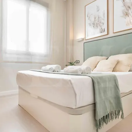 Adorable Flat With Private Parking In The Center By Rems * Malaga